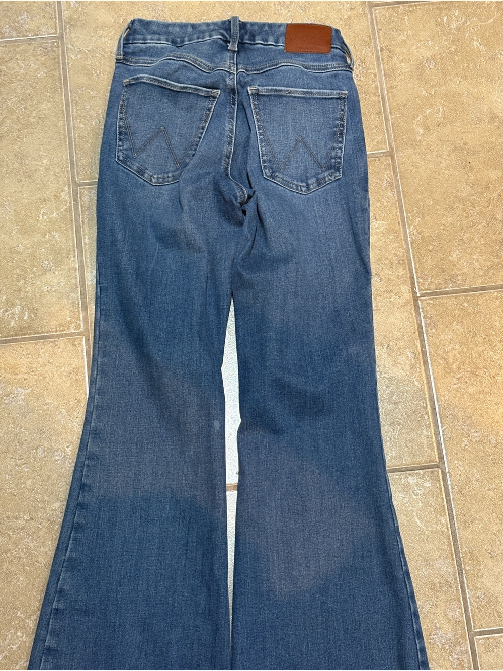 Wrangler Dark Blue Flare Jeans with Leather Patch 25/32
